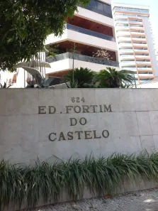 Apartamento com 4 Quartos para alugar, 266m² no Batista Campos, Belém