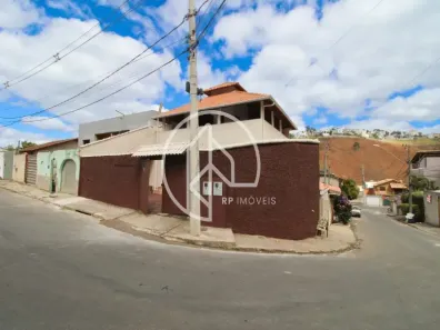 Casa com 2 Quartos à venda, 140m² no Marilândia, Juiz de Fora