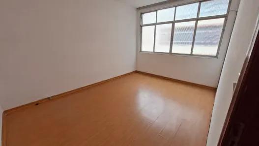 Apartamento com 2 Quartos para alugar, 75m² no Centro, Nova Friburgo