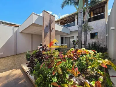 Casa com 3 Quartos à venda, 250m² no Interlagos, Divinópolis