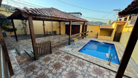 Casa com 3 Quartos à venda, 390m² no Sete Pontes, São Gonçalo