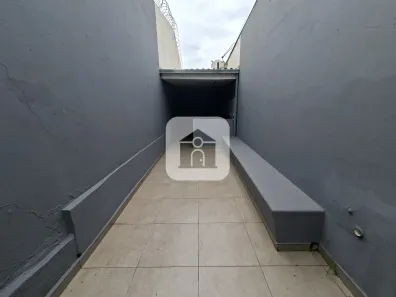 Imóvel Comercial com 2 Quartos para alugar, 60m² no Morada da Colina, Uberlândia