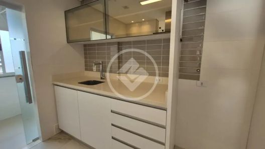 Apartamento com 2 Quartos à venda, 82m² no Coqueiros, Florianópolis