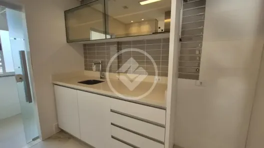 Apartamento com 2 Quartos à venda, 82m² no Coqueiros, Florianópolis