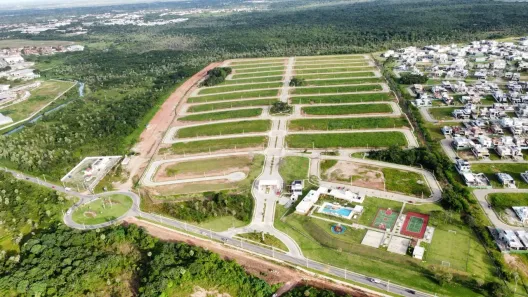 Lote/Terreno à venda, 275m² no Cidade Alpha, Eusébio