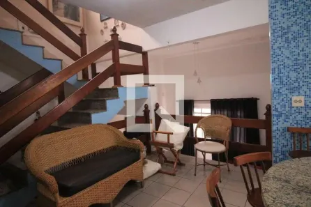 Casa com 4 Quartos à venda, 250m² no Parque Peruche, São Paulo