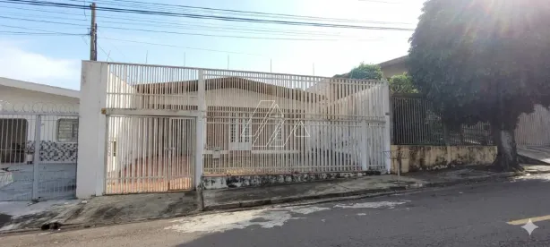 Casa com 3 Quartos à venda, 213m² no Montolar, Marília
