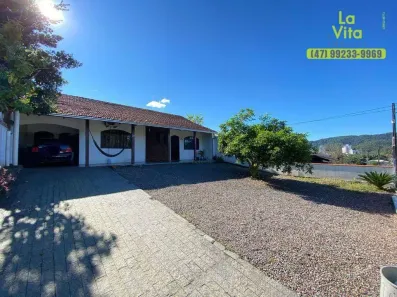 Casa com 3 Quartos à venda, 150m² no Água Verde, Blumenau