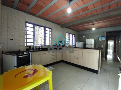 Casa com 3 Quartos à venda, 100m² no Loteamento Parque Piracangaguá, Taubaté