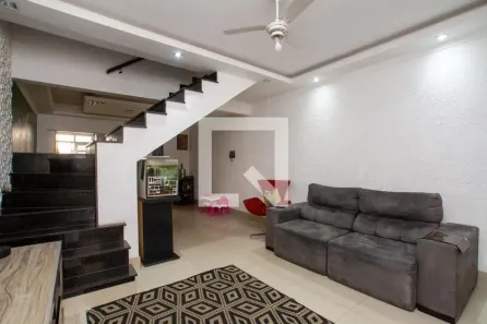 Casa com 3 Quartos para alugar, 185m² no Jardim Toscana, Guarulhos