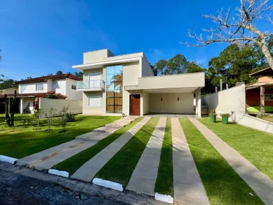 Casa de Condomínio com 3 Quartos à venda, 265m² no Fazenda Palao (Alpes de Guararema), Guararema