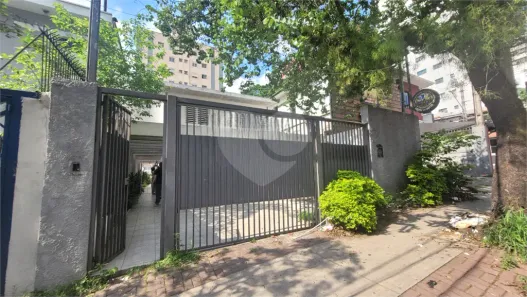 com 6 Quartos para alugar, 250m² no Vila Clementino, São Paulo