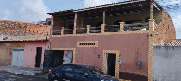 Casa com 5 Quartos à venda, 180m² no Jereissati I, Maracanaú