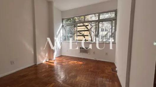 Kitnet com 1 Quarto para alugar, 42m² no Copacabana, Rio de Janeiro