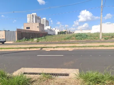 Lote/Terreno à venda, 305m² no Laranjeiras, Uberlândia