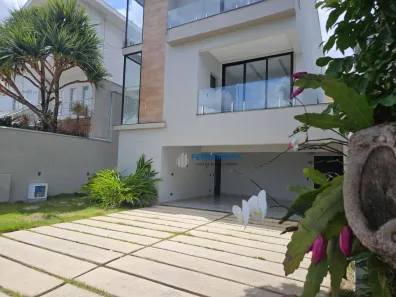 Sobrado com 3 Quartos à venda, 200m² no Urbanova IV-A, São José dos Campos