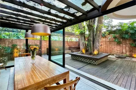 Casa de Condomínio com 5 Quartos à venda, 350m² no Santo Amaro, São Paulo