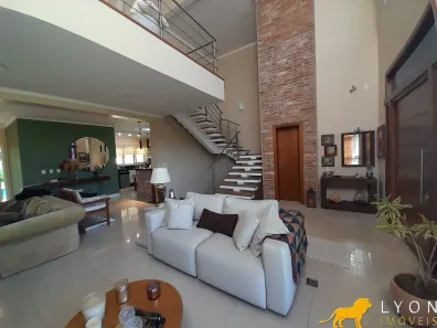 Casa com 3 Quartos à venda, 320m² no Chácara das Pedras, Porto Alegre