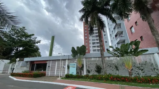 Apartamento com 2 Quartos para alugar, 68m² no Ponta Negra, Manaus