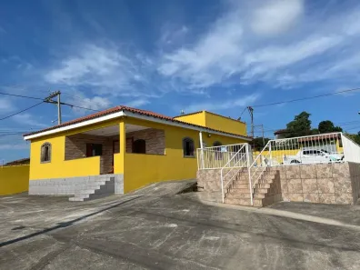 Casa com 3 Quartos à venda, 340m² no Outeiro, Araruama