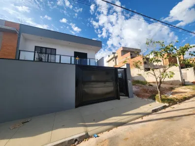 Sobrado com 3 Quartos à venda, 184m² no Bosque, Vinhedo