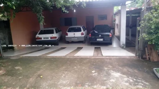 Fazenda/Sítio com 3 Quartos à venda, 200m² no Vila Industrial, Presidente Prudente