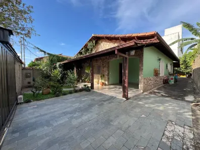 Casa com 3 Quartos à venda, 180m² no Santa Terezinha, Belo Horizonte