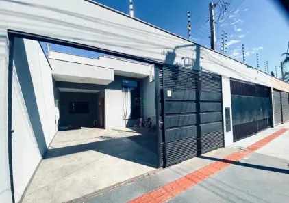 Casa com 3 Quartos à venda, 153m² no Santa Mônica, Londrina