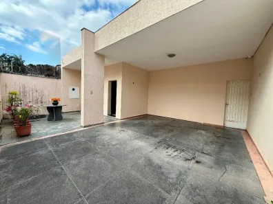 Casa com 3 Quartos à venda, 260m² no Caiçara-Adelaide, Belo Horizonte