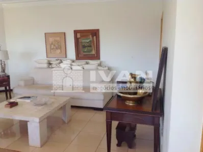 Cobertura com 4 Quartos à venda, 270m² no Jardim Colina, Uberlândia