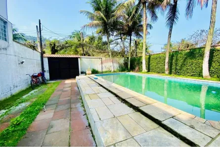 Casa com 4 Quartos à venda, 182m² no Guaiúba, Guarujá