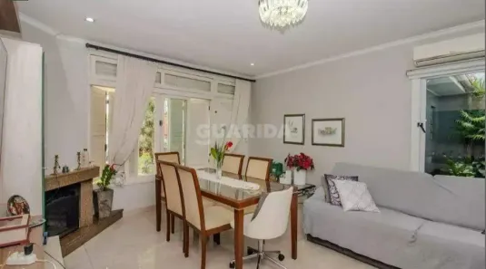 Casa com 3 Quartos para alugar, 211m² no Sarandi, Porto Alegre