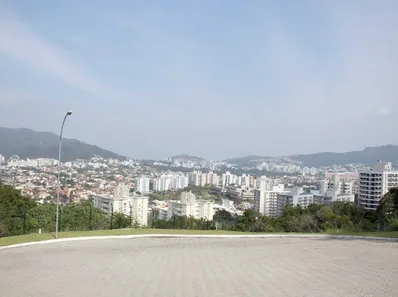 Lote/Terreno à venda, 520m² no Itacorubi, Florianópolis