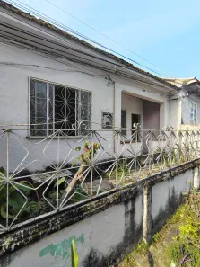 Casa com 2 Quartos para alugar, 30m² no Centro, Nilópolis