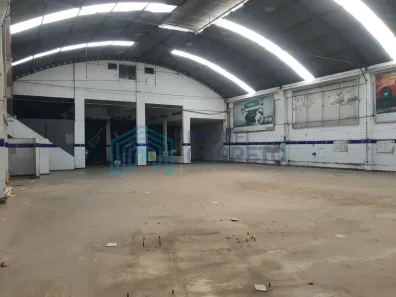 Galpão/Depósito/Armazém para alugar, 1600m² no Benfica, Rio de Janeiro