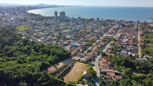 Lote/Terreno à venda, 2138m² no Centro, Penha