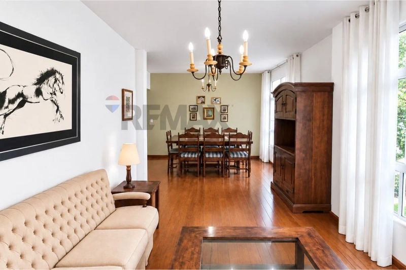 Apartamento com 4 quartos — Santo Antônio, Belo Horizonte