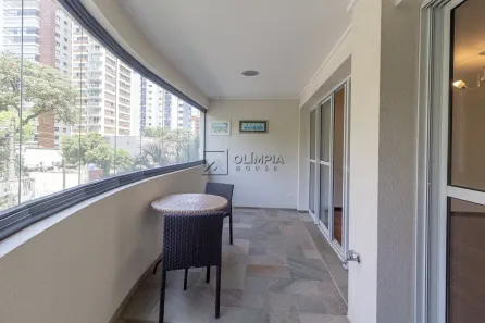 Apartamento com 3 Quartos à venda, 140m² no Moema, São Paulo