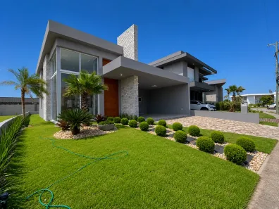 Casa de Condomínio com 4 Quartos à venda, 210m² no , Capão da Canoa