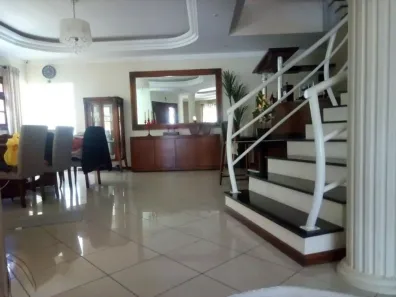 Casa com 4 Quartos à venda, 280m² no Parque São Cristóvão, Taubaté