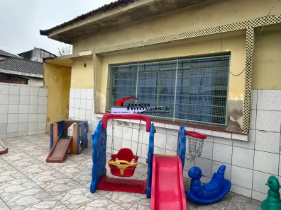 Casa com 3 Quartos à venda, 200m² no Vila Jockei Clube, São Vicente