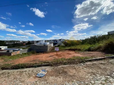 Lote/Terreno à venda, 311m² no Fábio Notini, Divinópolis