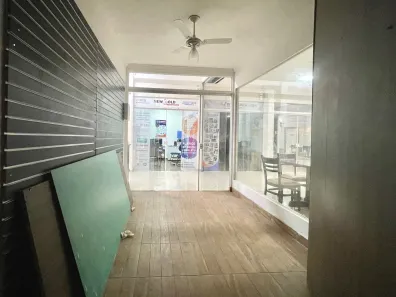 Ponto Comercial para alugar, 12m² no Vila Santa Rosa, Guarujá