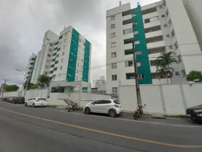 Apartamento com 2 Quartos para alugar, 53m² no Santo Antônio, Joinville