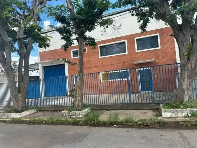 Galpão/Depósito/Armazém para alugar, 950m² no Chácaras Campos dos Amarais, Campinas