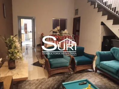 Sobrado com 5 Quartos à venda, 250m² no Canhema, Diadema