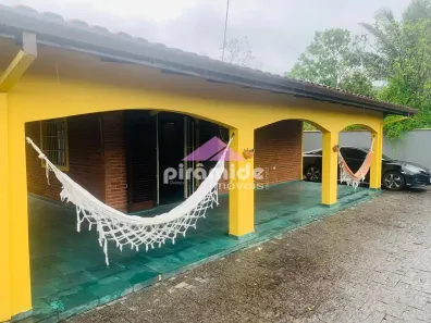 Casa com 3 Quartos para alugar, 200m² no Massaguaçu, Caraguatatuba