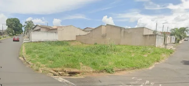 Lote/Terreno à venda, 471m² no Santa Rosa, Uberlândia