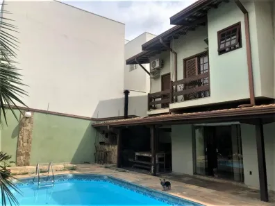 Sobrado com 4 Quartos à venda, 365m² no Cidade Universitária, Campinas