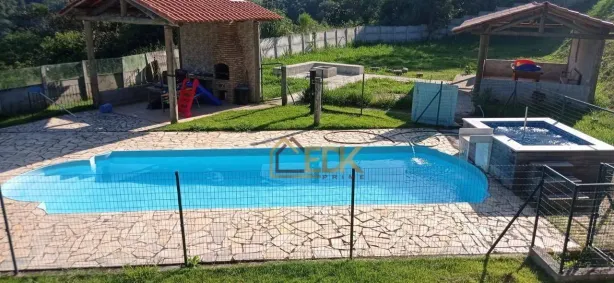 Fazenda/Sítio com 3 Quartos à venda, 150m² no Botujuru, Mogi das Cruzes
